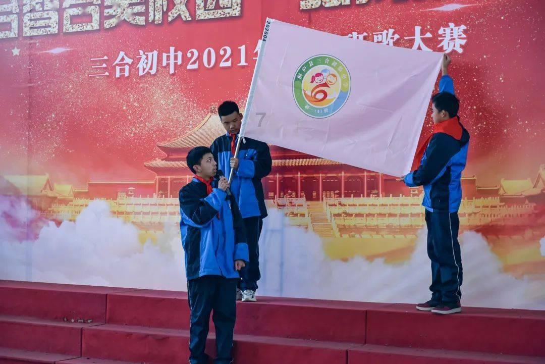 这是奔驰哪一款，详细一点，最好配置也说一下！游戏画面